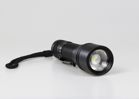 1000の内腔のZoomableのワット便利な再充電可能な飛び込みのトーチ作動すること10